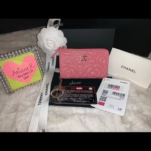 Chanel zippy key holder